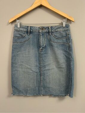 PAIGE Light Blue Denim Skirt Size 27